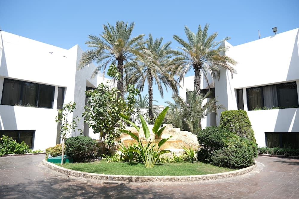 Dubai Marine Beach Resort & Spa — 19