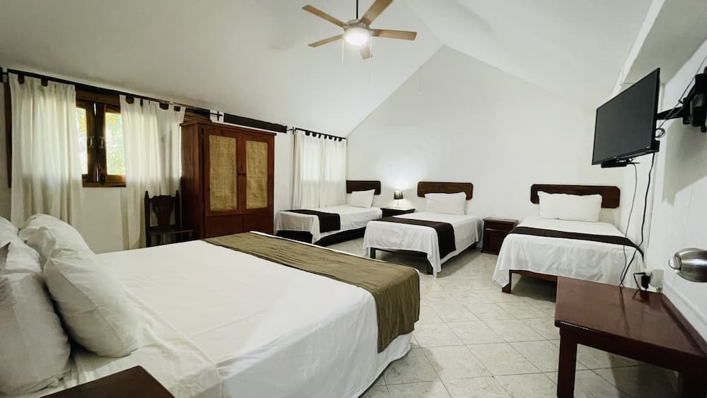 Hotel B&B - 5ta Avenida — 17