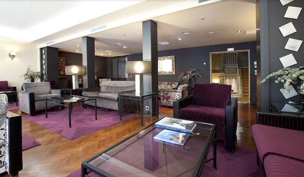 Hotel Moderno — 14