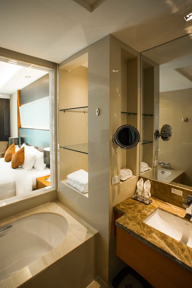 The Grand Fourwings Convention Hotel — 11