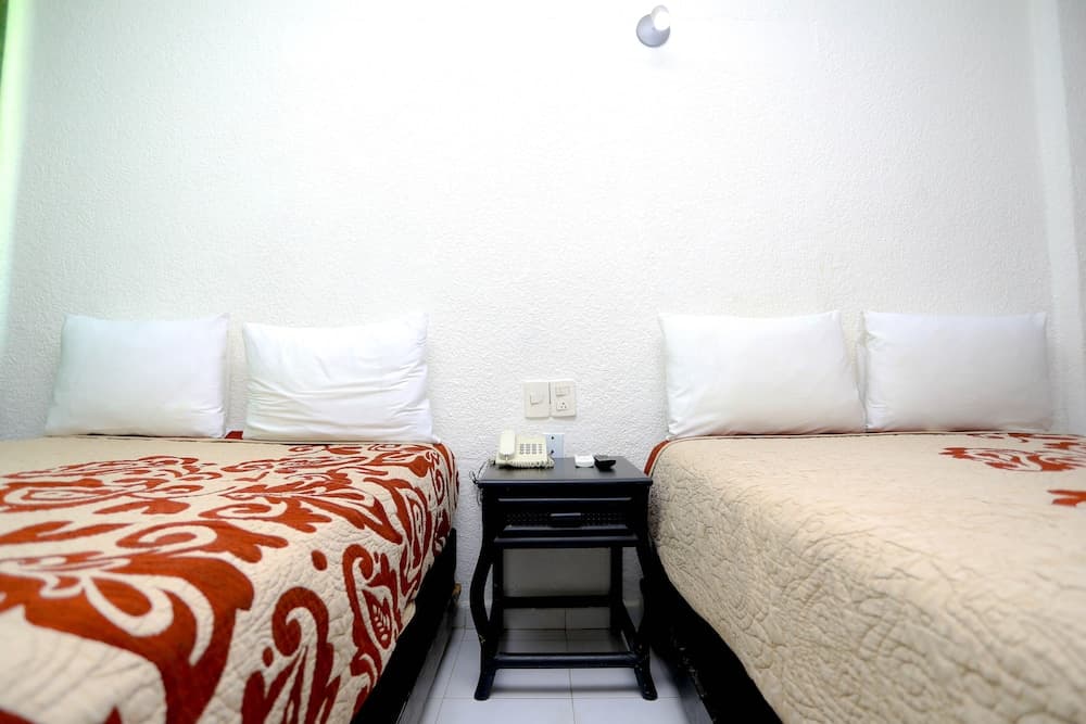 Hotel Maria de Lourdes Cancun — 14
