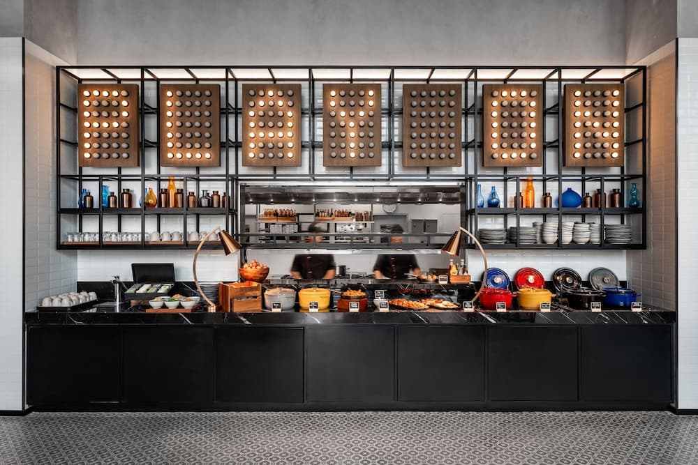 Moxy Bangkok Ratchaprasong — 24