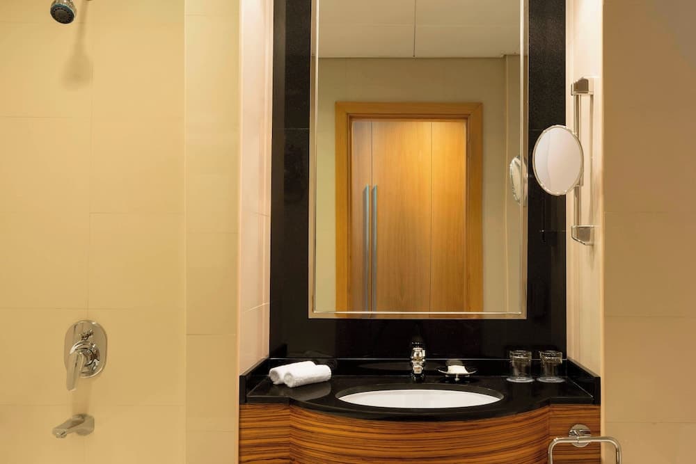 Four Points by Sheraton Bur Dubai — 20