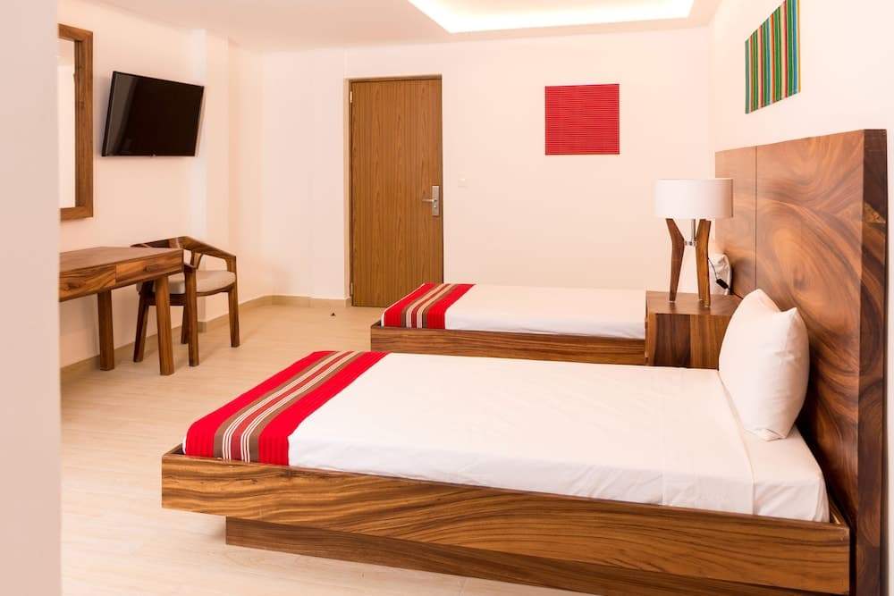 Nomads Party Hotel & Hostal — 8