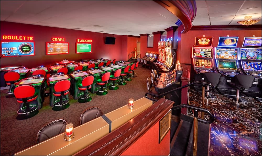 Hotel Apache — 12