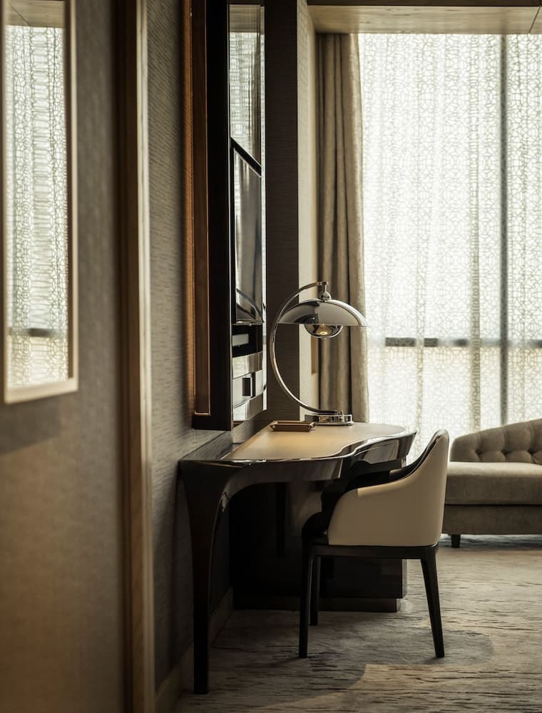 Four Seasons Hotel Dubai International Financial Centre — 16