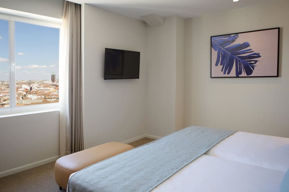 Hotel Riu Plaza España — 26