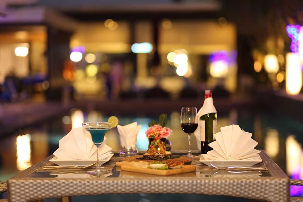 PARK PLAZA BANGKOK SOI 18 — 25