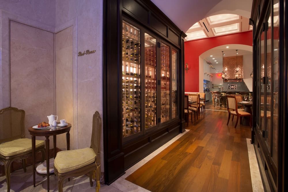 The Kimberly Hotel — 22