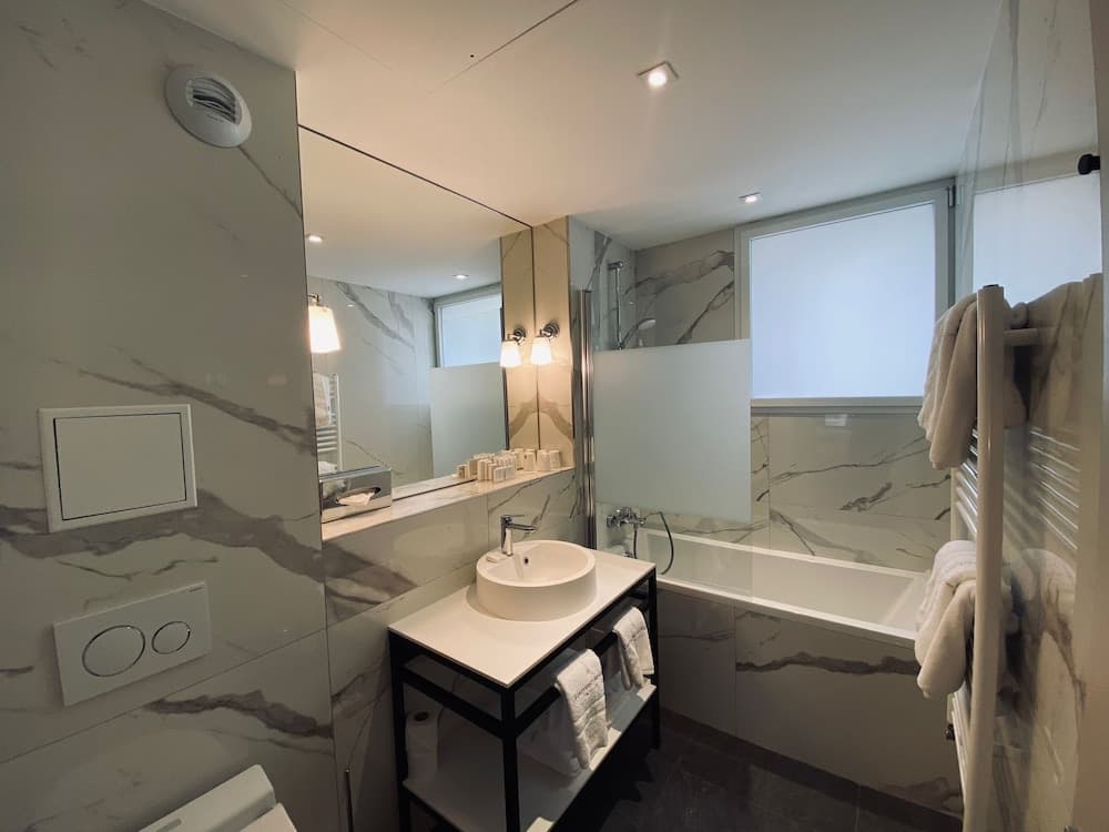 Hotel Tourisme Avenue — 7