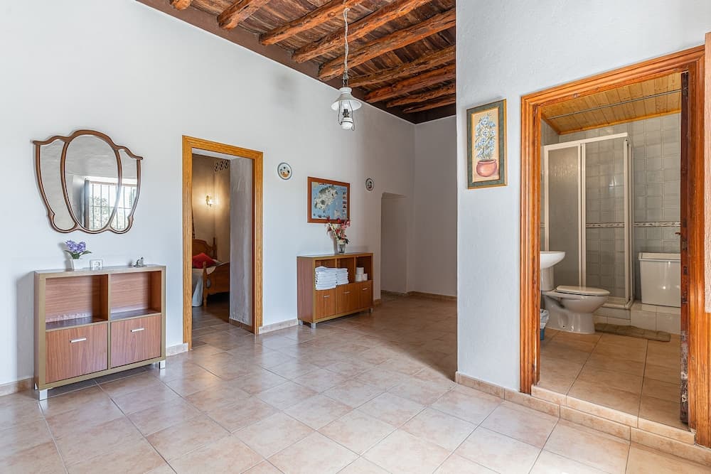 Cas Consul in Ibiza With 4 Bedrooms and 3 Bathrooms — 20