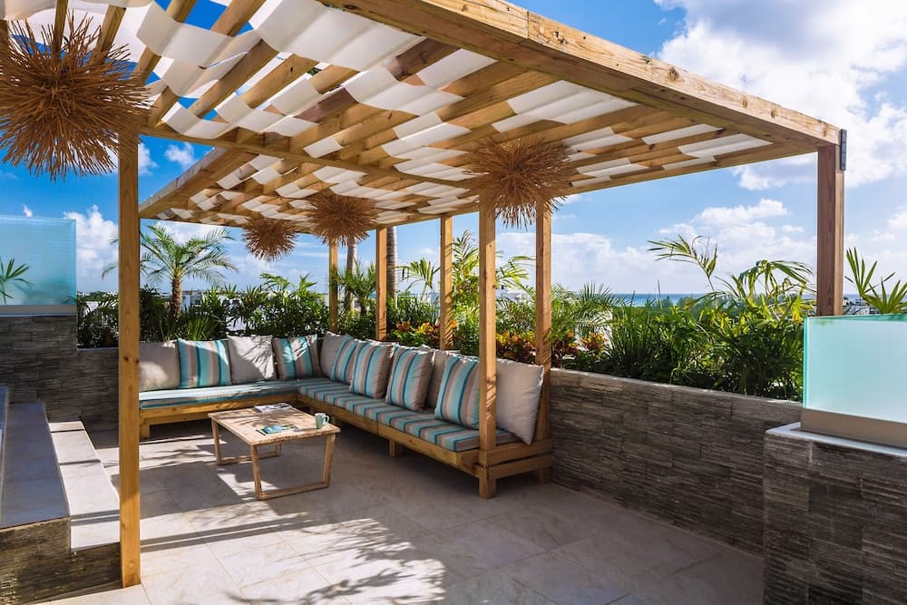 Newport House Playa Boutique Hotel — 6