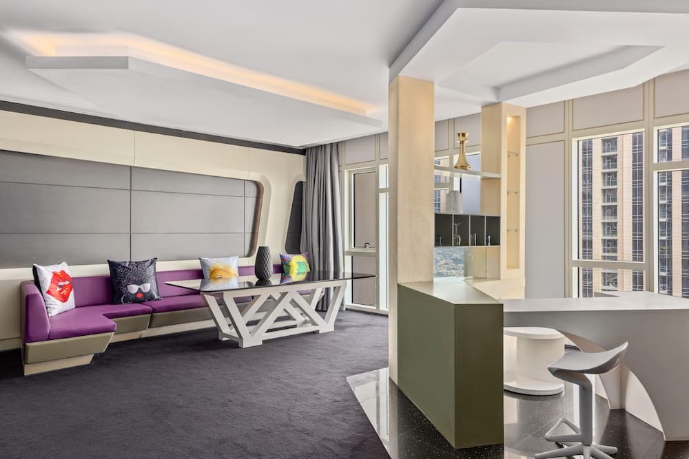 V Hotel Dubai, Curio Collection by Hilton — 24