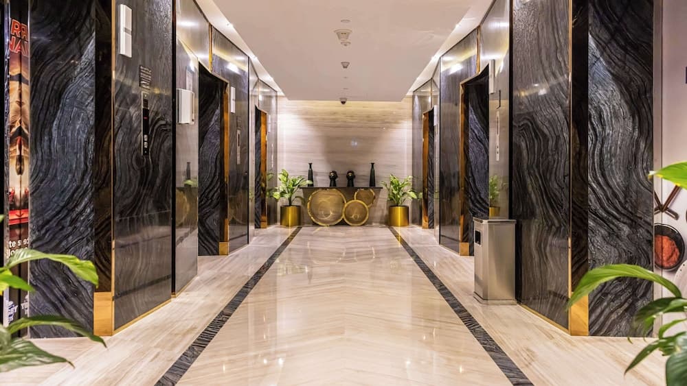Radisson Dubai Damac Hills — 7