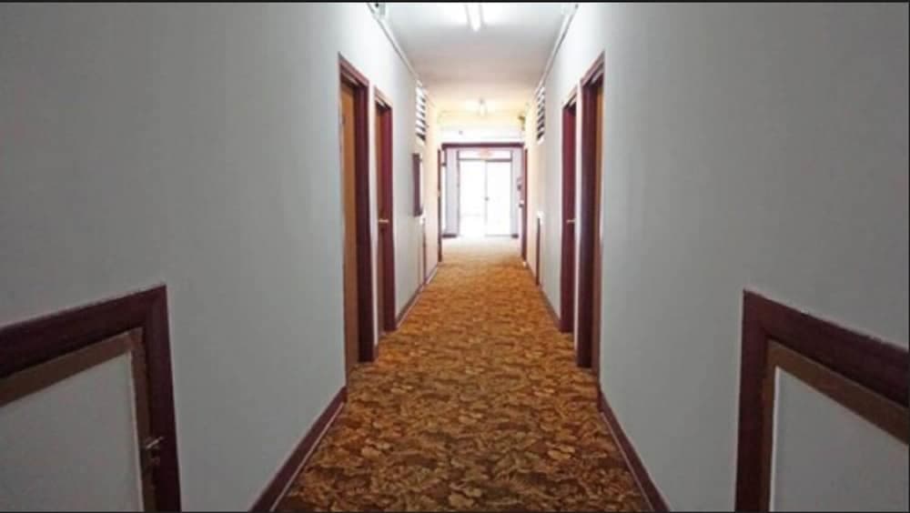 Hollywood Roxy Hotel — 3