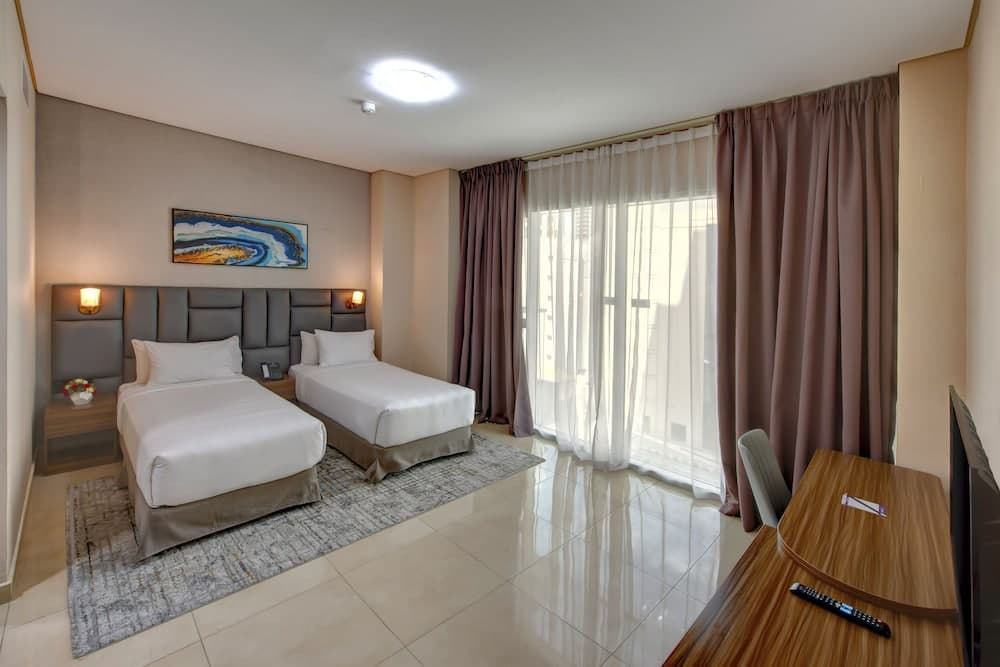 Royal Regency Suiten — 16