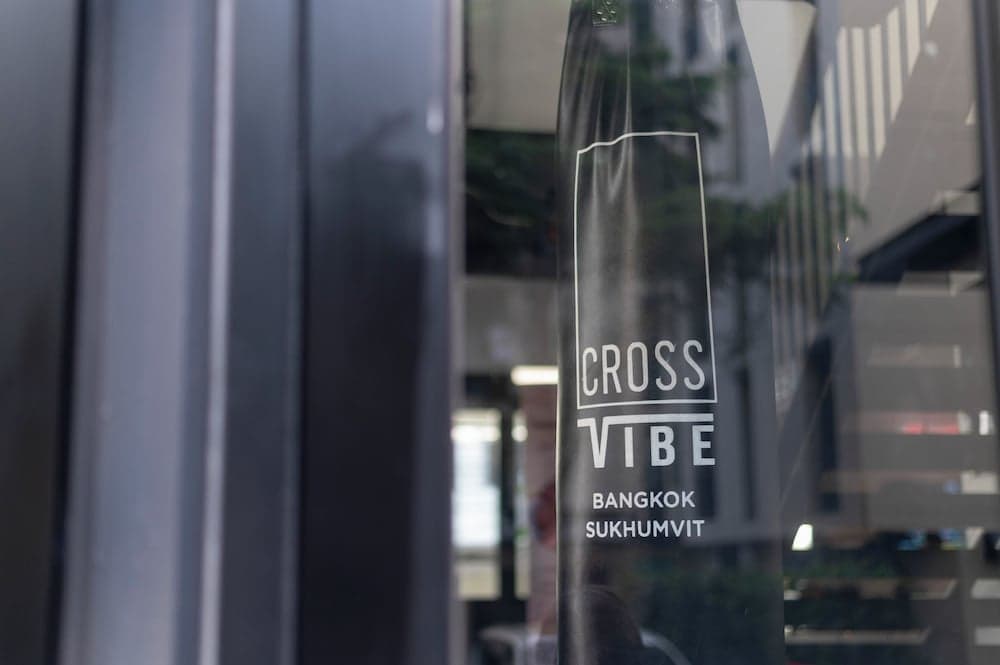 Cross Vibe Sukhumvit Hotel — 9