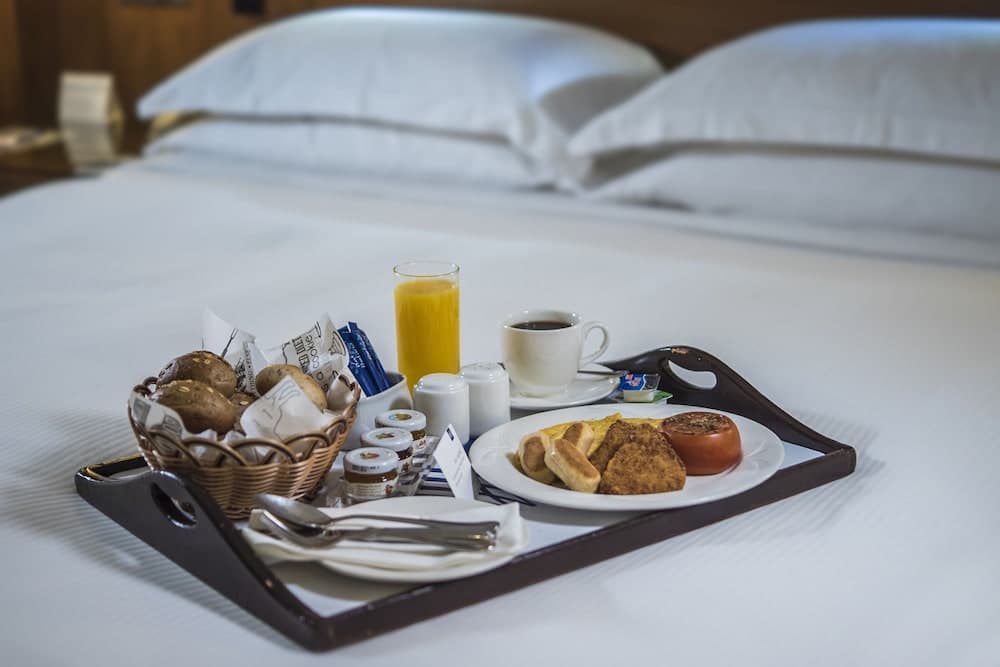 Jumeira Rotana — 11