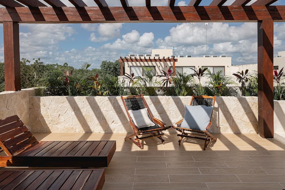 Blue Luxury Kukulkan — 1