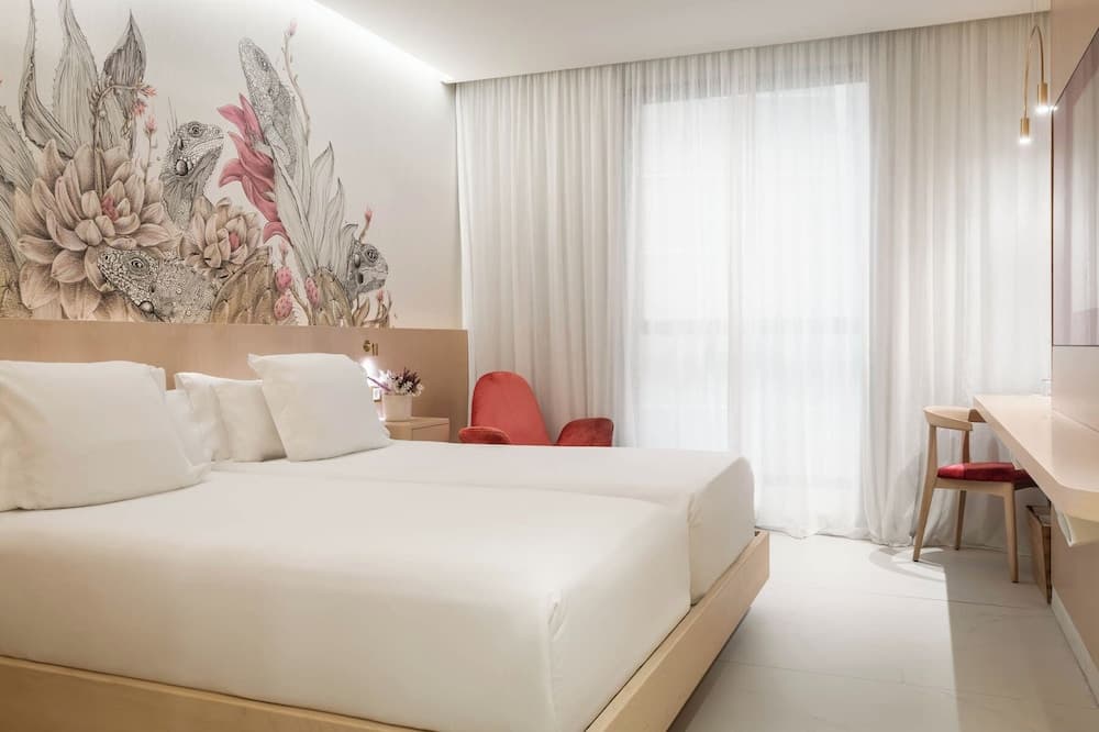 Bless Hotel Barcelona — 5