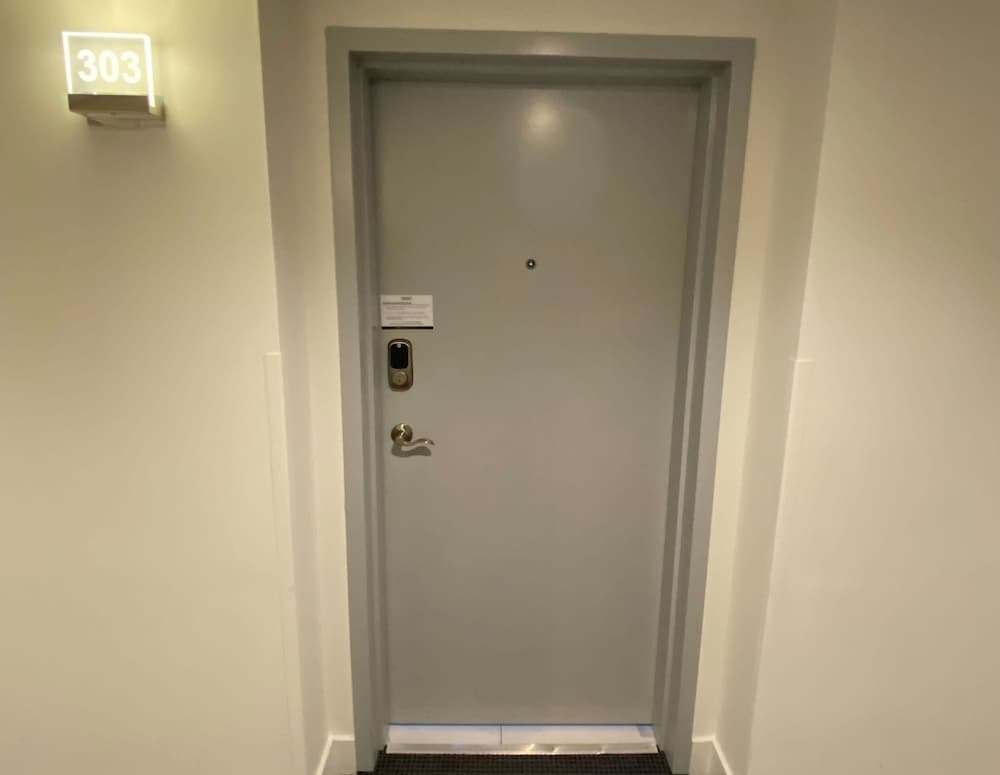 Roami at Grove 27 — 18
