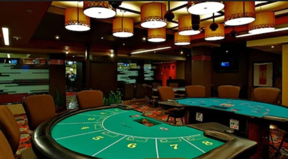 Das Commerce Casino & Hotel — 22