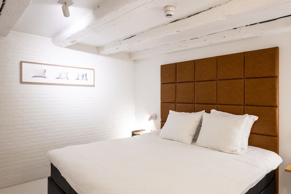YAYS Amsterdam Salthouse Canal por Numa — 8