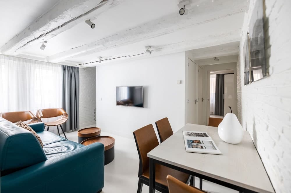 YAYS Amsterdam Salthouse Canal by Numa — 18