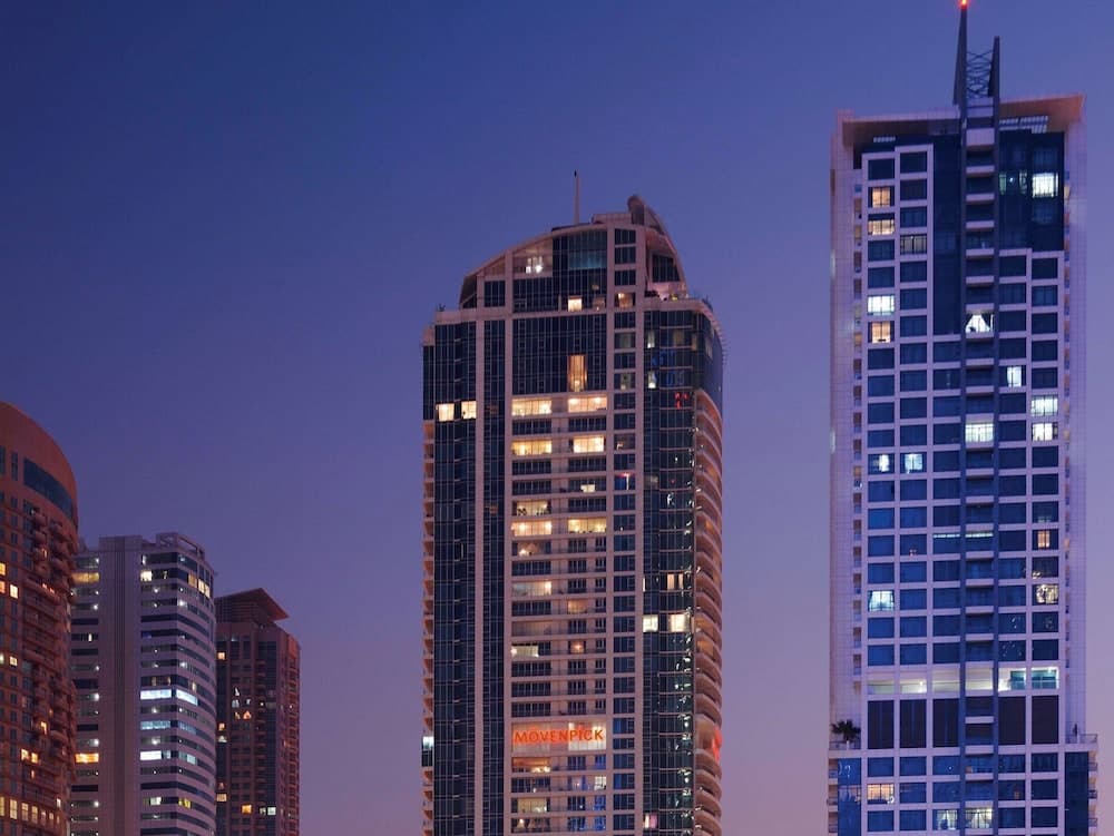 Mövenpick Hotel Jumeirah Lakes Towers — 1