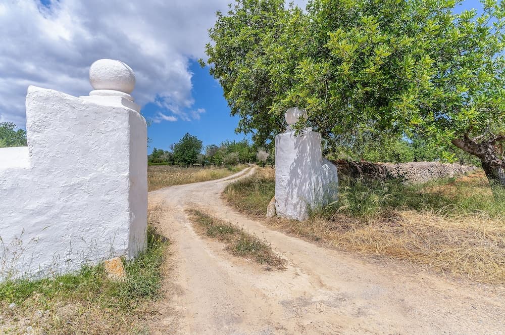 Cas Consul in Ibiza With 4 Bedrooms and 3 Bathrooms — 4