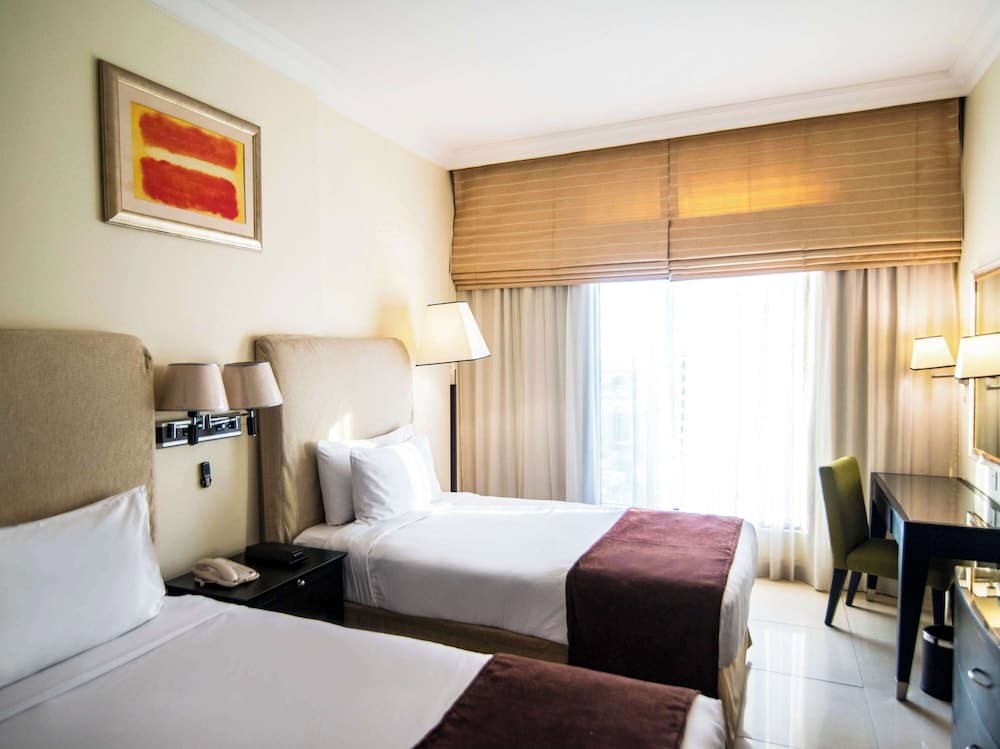 Mercure Dubai Barsha Heights Hotel Suites und Apartments — 24