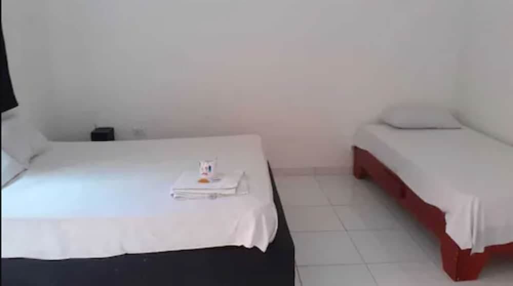 Hotel Punto 4 — 11