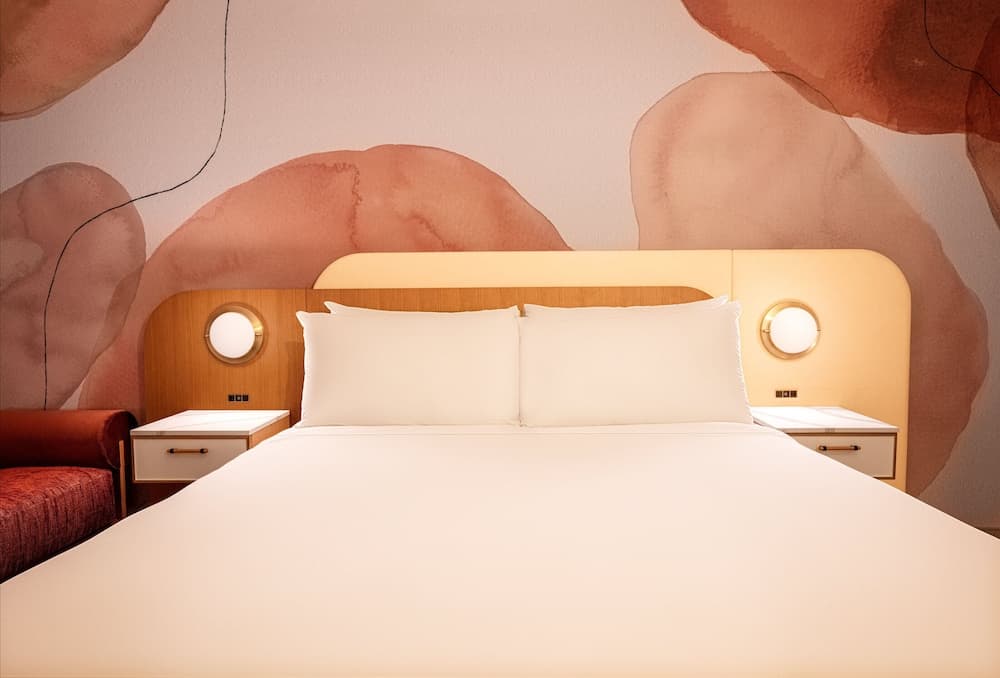 MGM Grand Hotel & Casino — 14