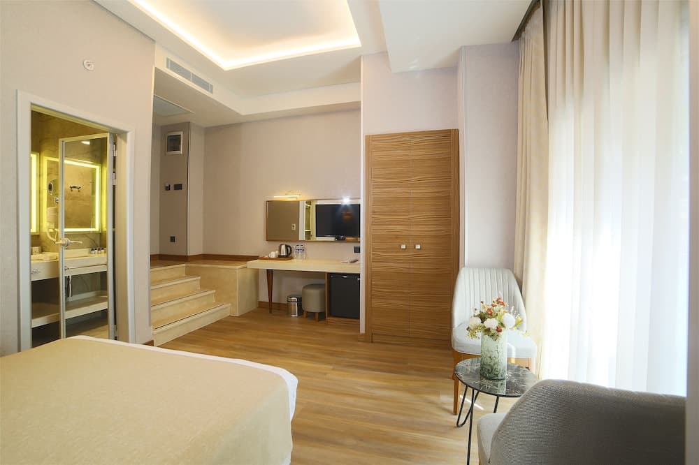 Erboy Hotel — 12