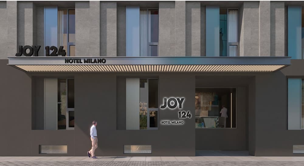 Joy 124 Hotel Milán — 1