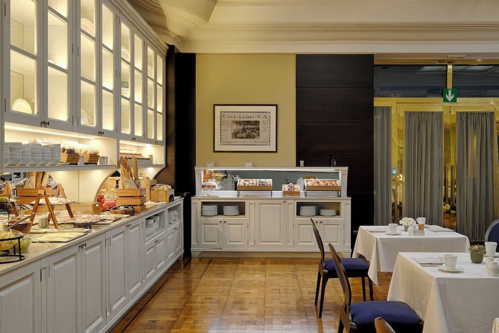 El Avenida Palace Hotel — 22