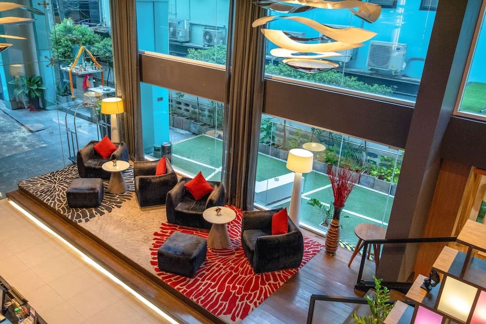 PARK PLAZA BANGKOK SOI 18 — 6