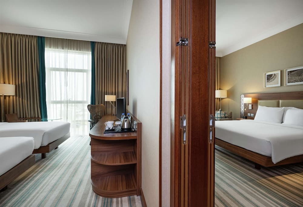 Hilton Garden Inn Dubai Al Mina — 10