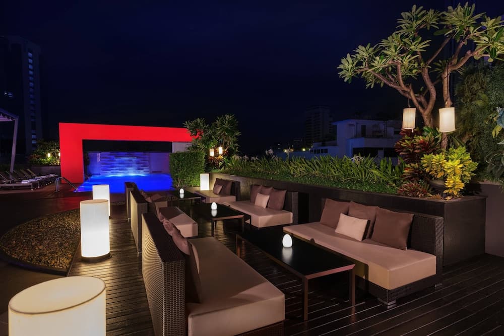 Four Points by Sheraton Bangkok, Sukhumvit 15 — 28