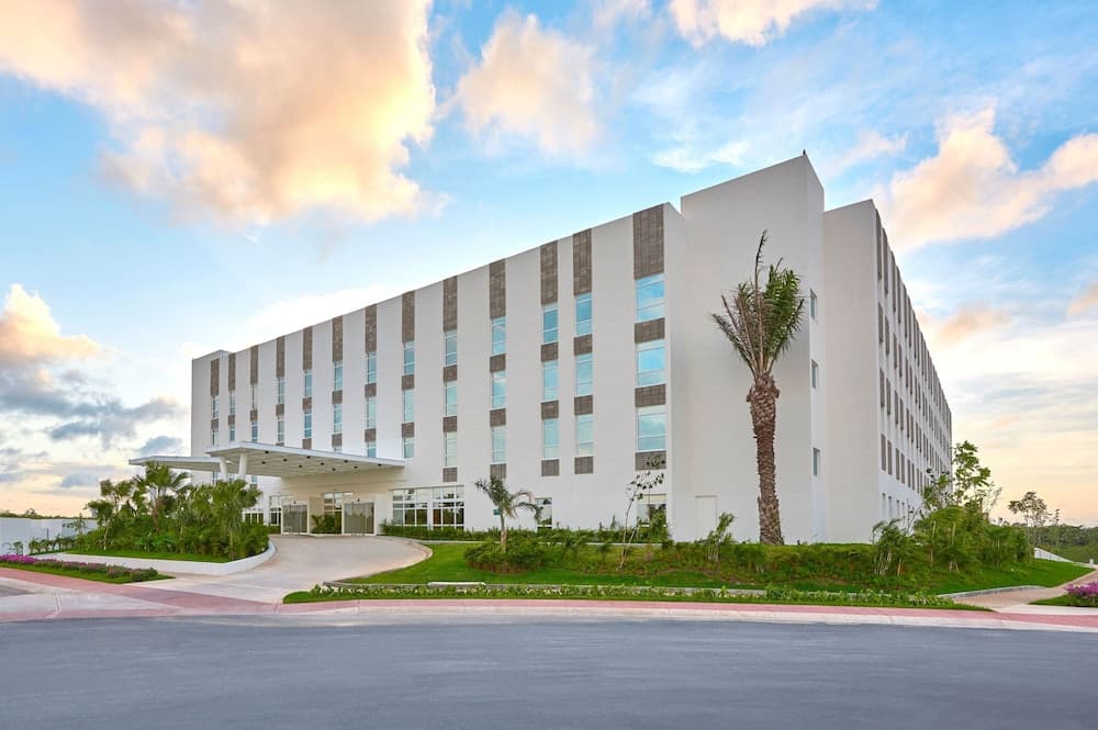 City Express Plus by Marriott Cancún Aeropuerto Riviera — 7
