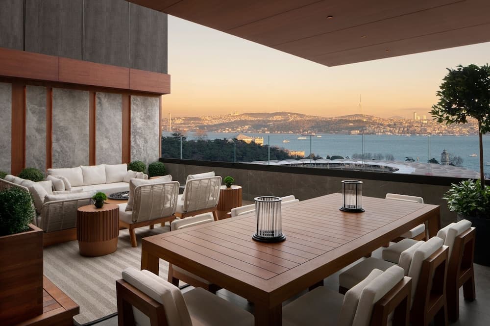 Das Ritz-Carlton, Istanbul — 11