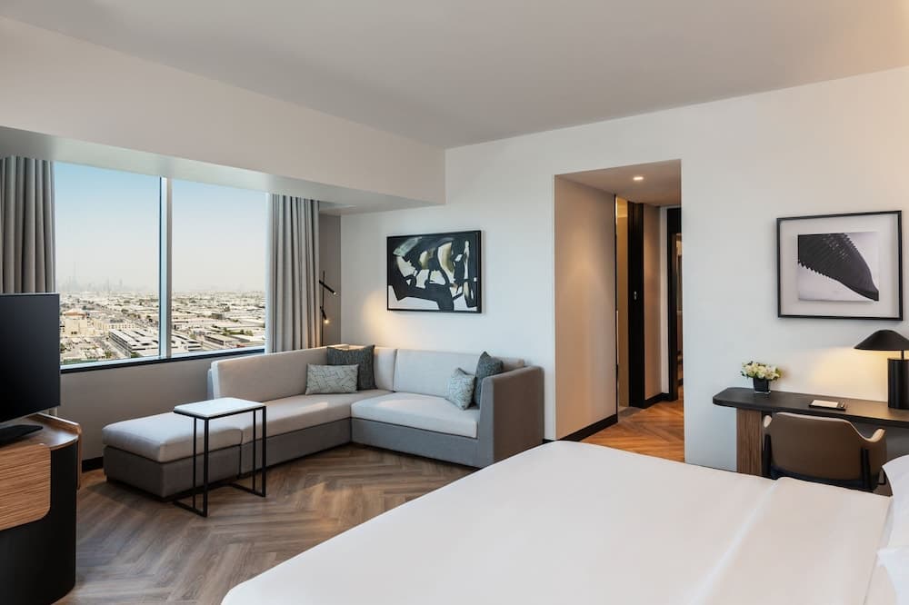 Sheraton Mall of the Emirates Hotel, Dubai — 10