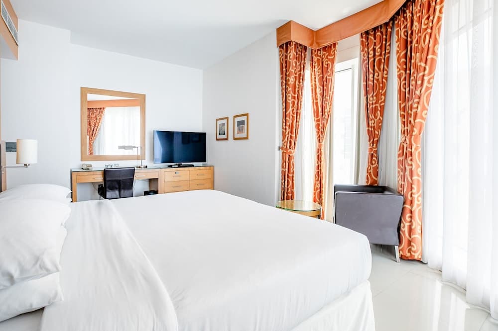 Four Points by Sheraton Bur Dubai — 28
