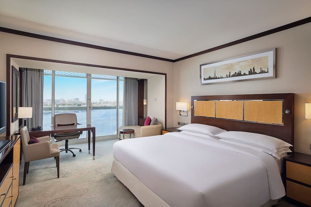Sheraton Dubai Creek Hotel & Towers — 28