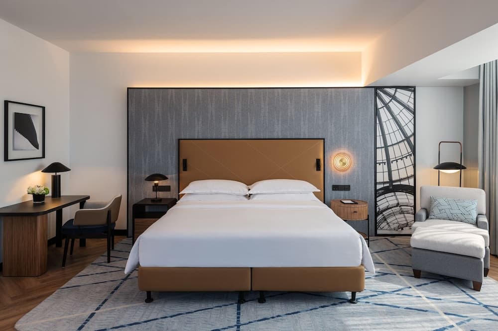 Sheraton Mall of the Emirates Hotel, Dubai — 5