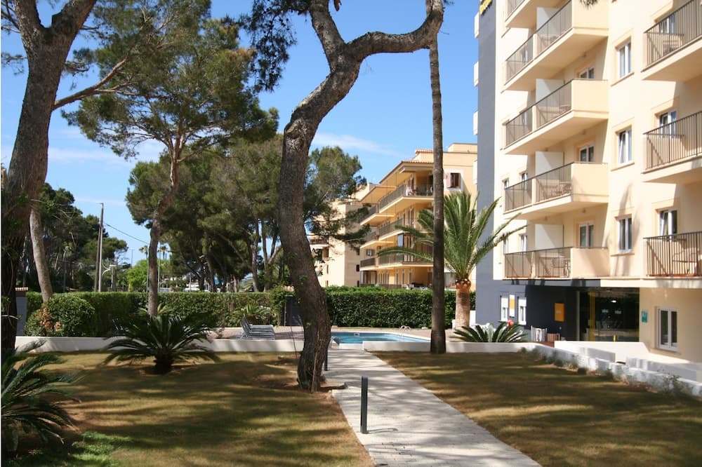 Cabot Tres Torres Apartments — 29