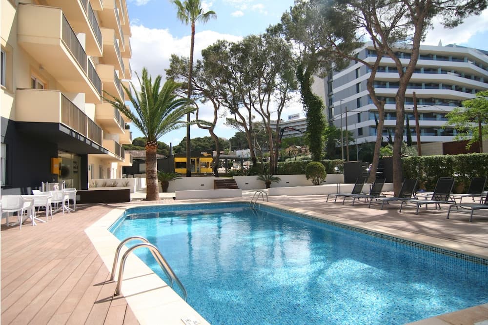Cabot Tres Torres Apartments — 21