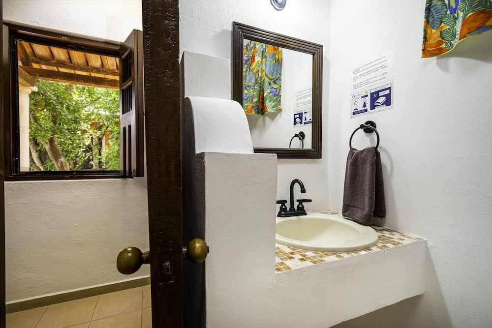 Hotel Casa De Las Flores — 13