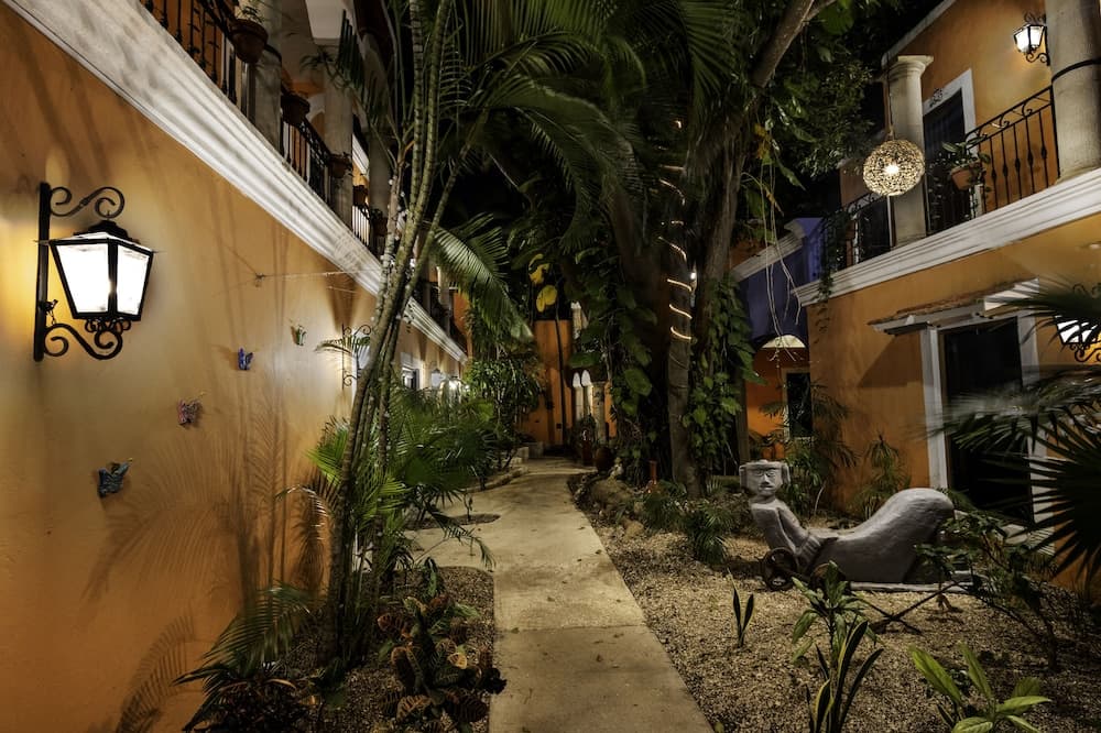 Hotel Casa De Las Flores — 12