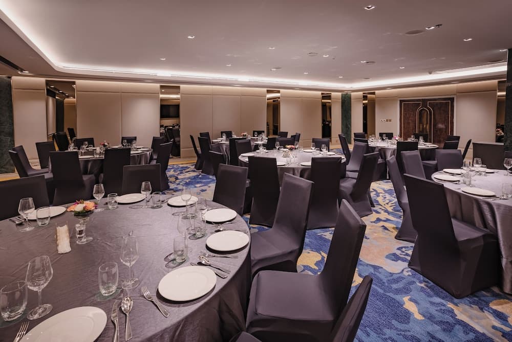 Aira Hotel Bangkok — 5